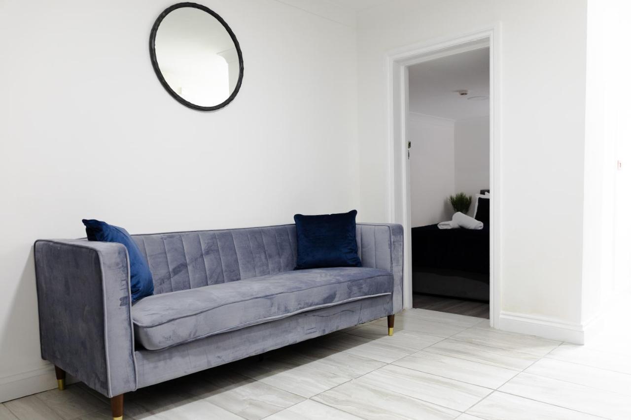 Chic Urban 2 Bedroom Apartments Cardiff Esterno foto