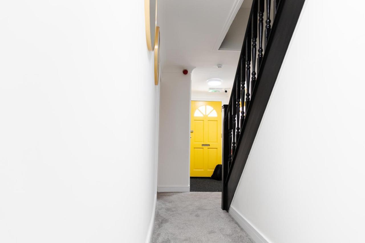 Chic Urban 2 Bedroom Apartments Cardiff Esterno foto