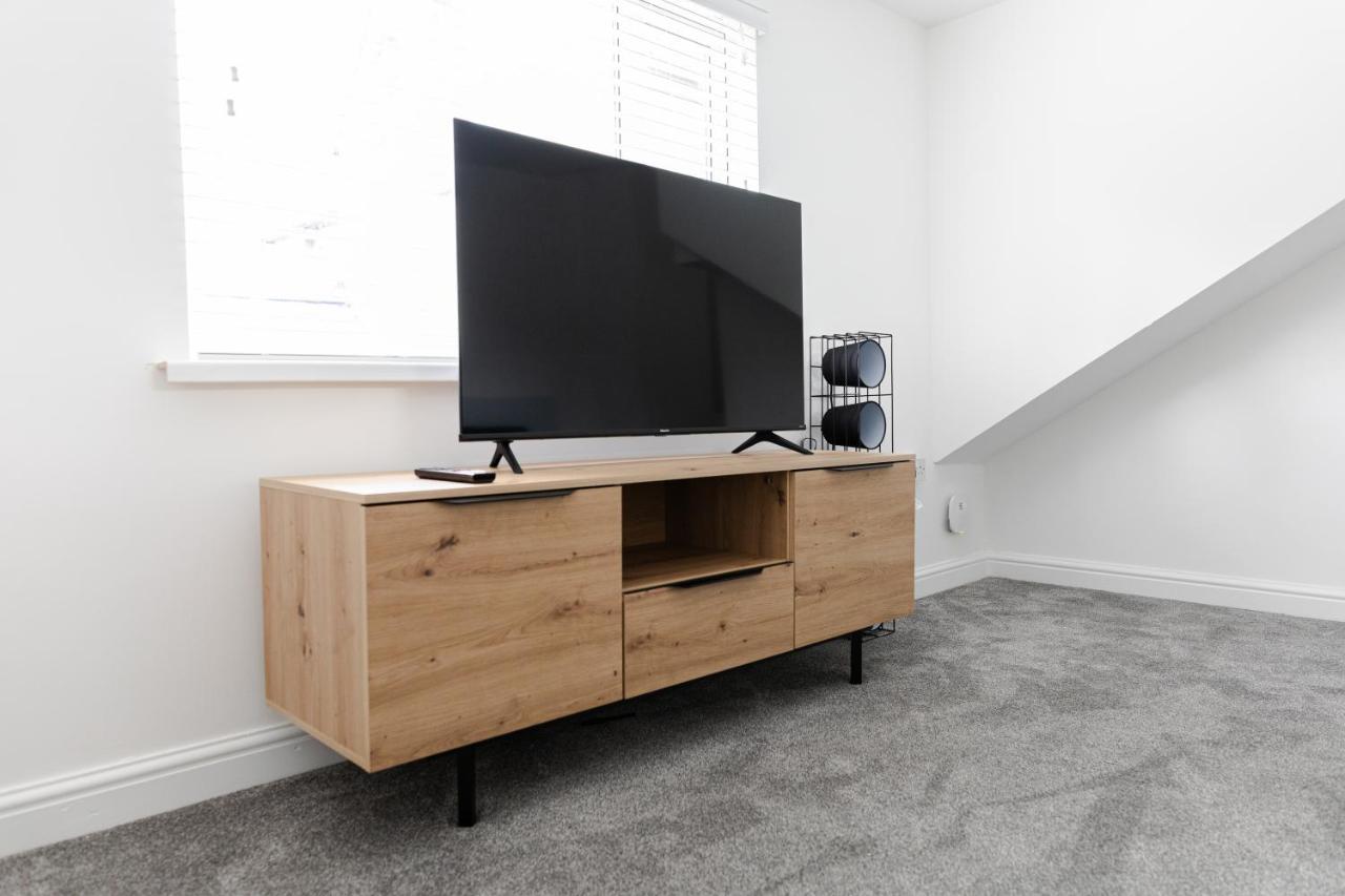 Chic Urban 2 Bedroom Apartments Cardiff Esterno foto