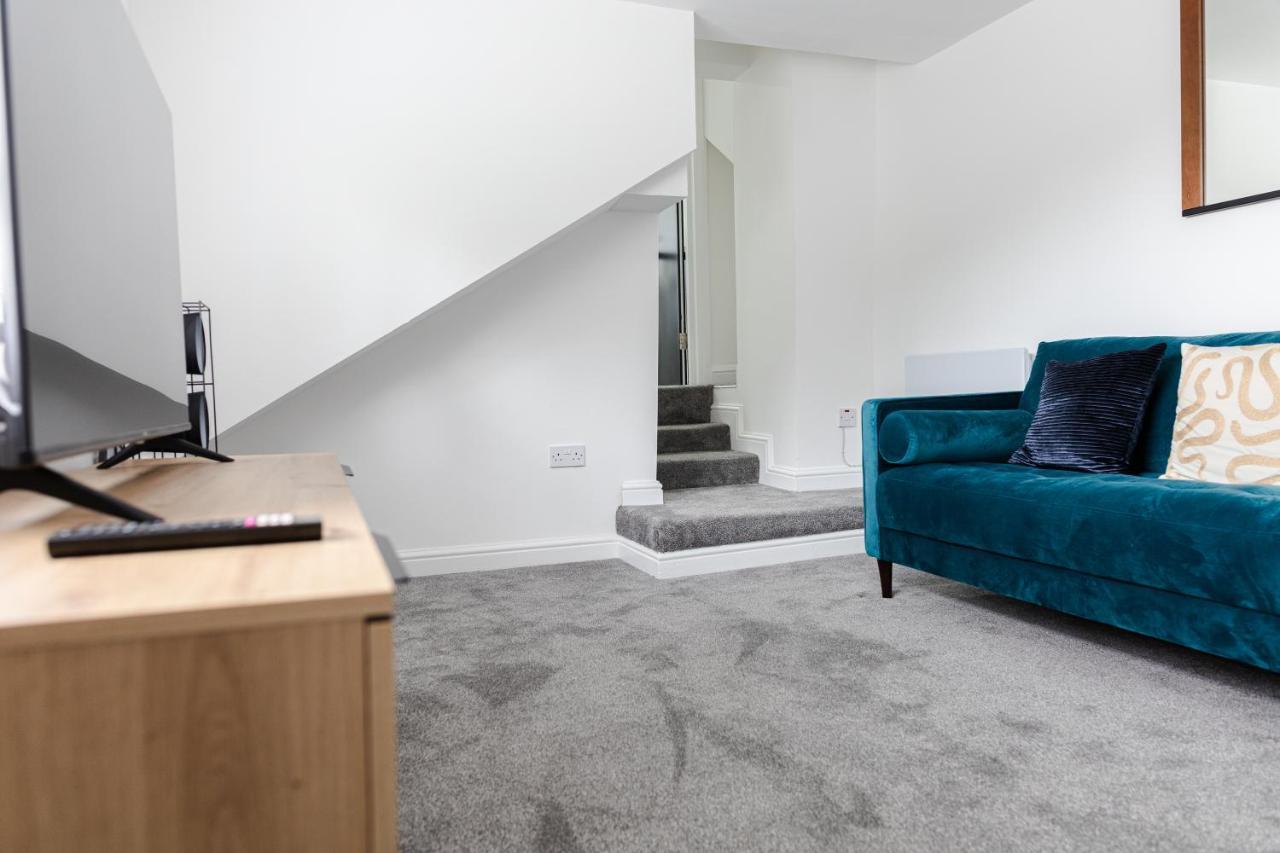 Chic Urban 2 Bedroom Apartments Cardiff Esterno foto